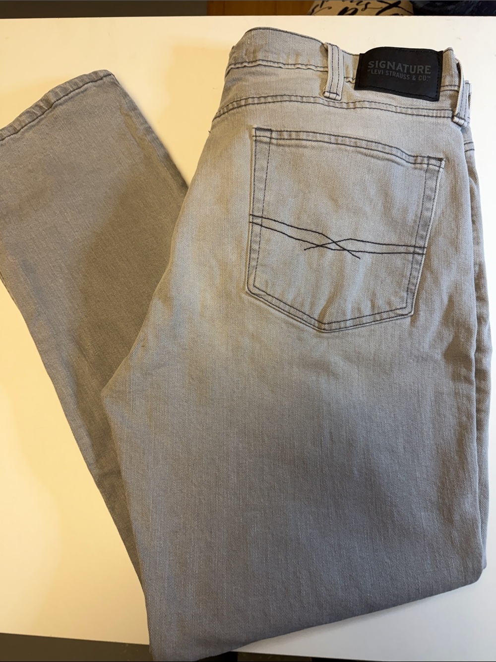 Levi's Slim Straight Light Gray Jeans